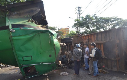 Hiện[-]trường[-]vụ[-]tai[-]nạn.